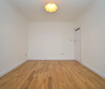 3 bedroom detached bungalow to rent - Photo 6