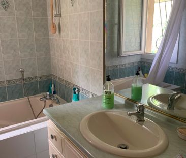 Agréable pavillon de plain pied avec garage accolé sans vis-à-vis - Photo 6