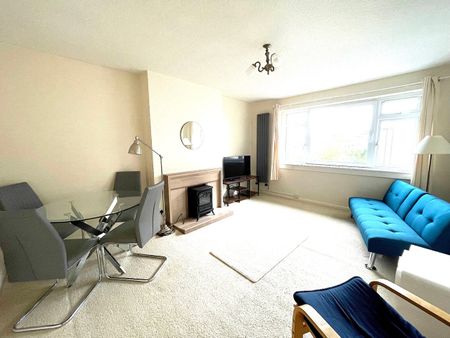 2 Bed Flat, Charterhall Grove, EH9 - Photo 2