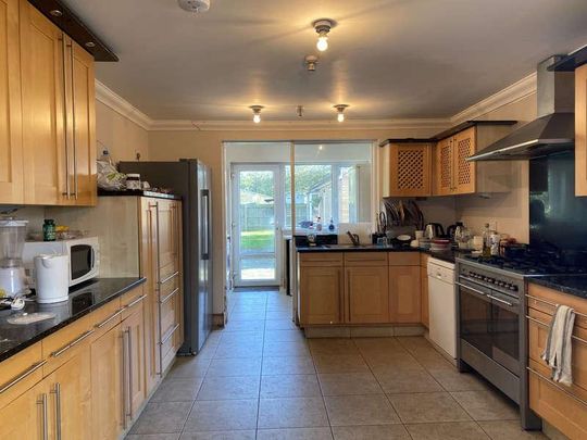 Milton Road, Cambridge, CB4 - Photo 1