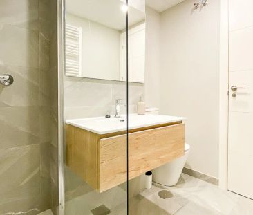 Apartamento de alquiler en Plaza de la Iglesia, Centro Urbano - Photo 4