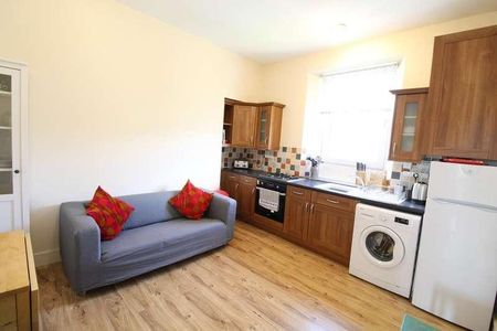 Roslin Street, Top Floor, AB24 - Photo 3