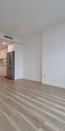 BRAND NEW 1 BED 1 BATH - TOWERS (PET FRIENDLY) - Photo 1