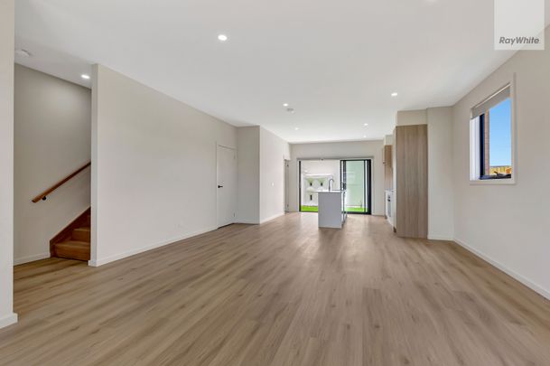 19 Rakia Lane, Fraser Rise VIC 3336 - Townhouse For Rent | Domain - Photo 1