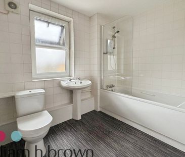 Notley Green, Great Notley, BRAINTREE - Photo 1