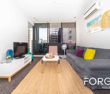 Sleek Inner-City Apartment Living - Photo 6