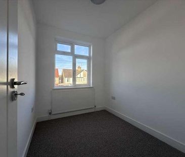 Denecroft Crescent, Hillingdon, UB10 - Photo 2