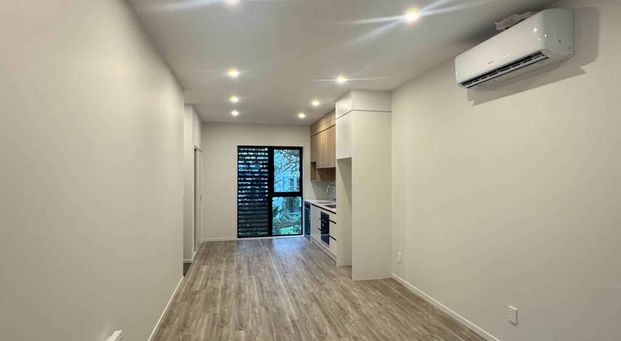 Modern, Low-Maintenance Living in Prime Mt Alb... - Photo 1