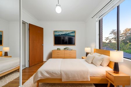 Boutique ground-floor living in a prime Burwood location - Photo 3