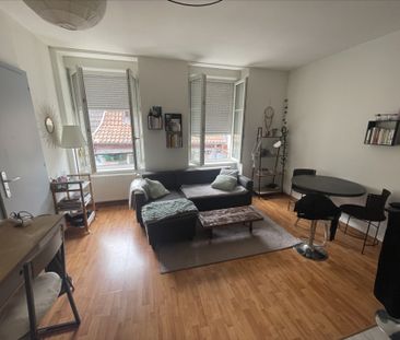 Location Appartement 2 pièces 27m² - Photo 2