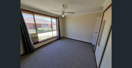 Comfort, Convenience & Low-Maintenance Living in Lavington - Photo 5