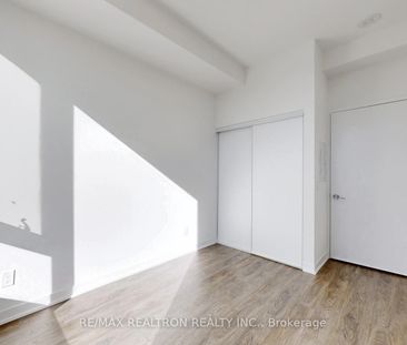 For Lease - 6 David Eyer Road Unit# PH915, Richmond Hill, Ontario - Photo 5