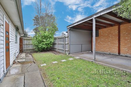 1/34 Briggs Street, Mount Waverley - Photo 2