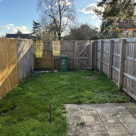 2 bedroom terraced house to rent - Photo 4