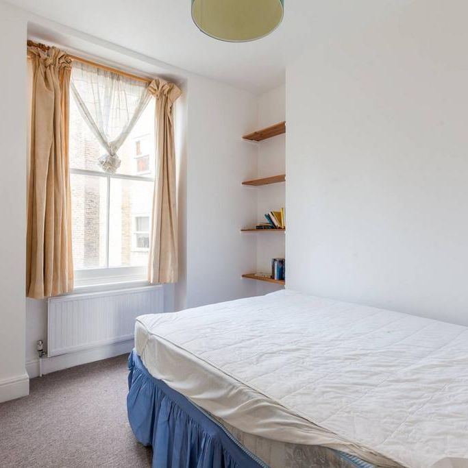 1 bedroom flat to rent - Photo 1
