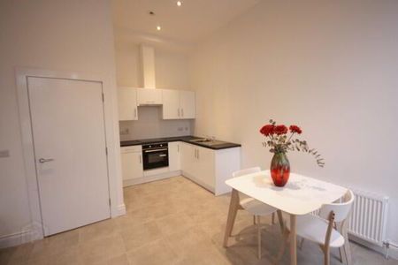 25 Ulsterville Avenue, Belfast, BT9 7AS - Photo 2