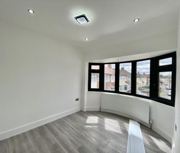 3 bedroom terraced house to rent - Photo 4
