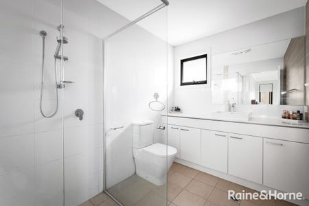 Spacious Family Living Located in The Ponds - Photo 4