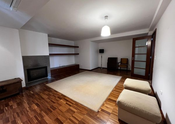 Apartamento T3 Duplex em pleno centro da cidade na Urbanização da Forca - Aveiro