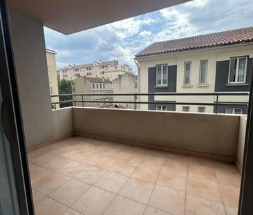 Location Appartement 2 pièces 38m² MARSEILLE 4ème - Photo 6