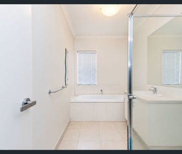 Modern Family Living in a Convenient Location - Photo 4