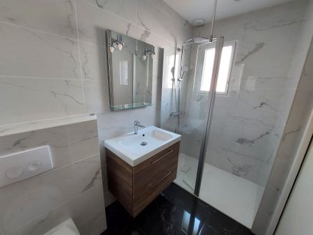 Location Maison 5 pièces 141m² LES SABLES D OLONNE 85100 - Photo 4