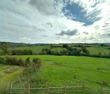 4 bedroom detached house to rent - Photo 3