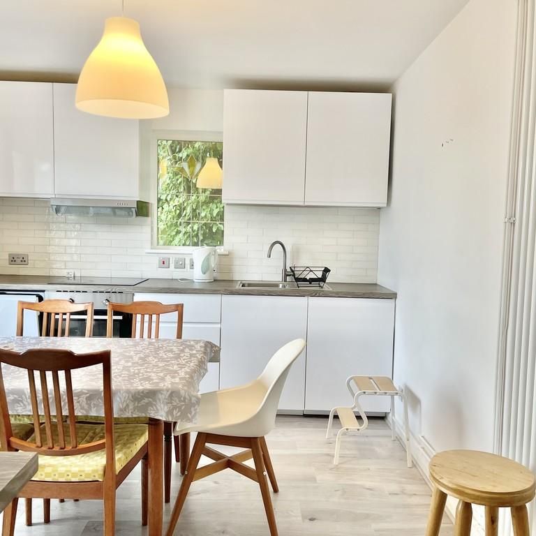 3 bedroom detached bungalow to rent - Photo 1