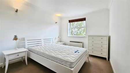 Alice House, Laleham Road, Staines, Middlesex, TW18 2GP - Photo 5