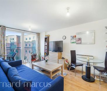 Wooldridge Close, Feltham - Photo 1