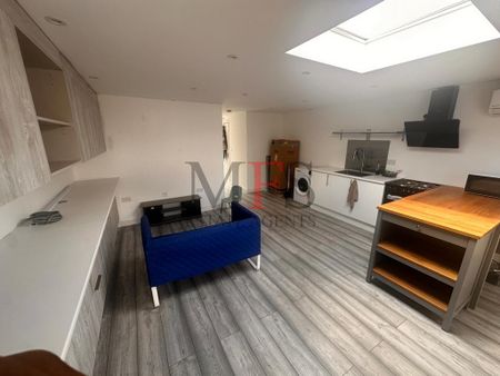 1 bedroom flat to rent - Photo 5