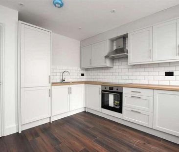 Gillsmans Hill, St. Leonards, TN38 - Photo 3