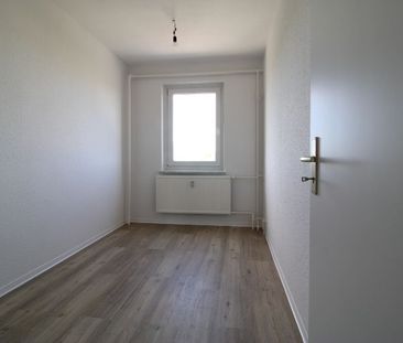 Sanierte 3-Raumwohnung mit schöner Aussicht vom Balkon im 4. OG - Photo 5