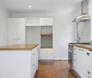 Sunny 2 Bedroom in Fendalton! - Photo 3