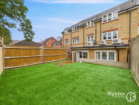 5 bedroom semi-detached house to rent - Photo 4