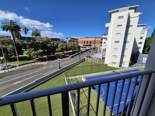 City Fringe Living at Its Finest - Photo 1