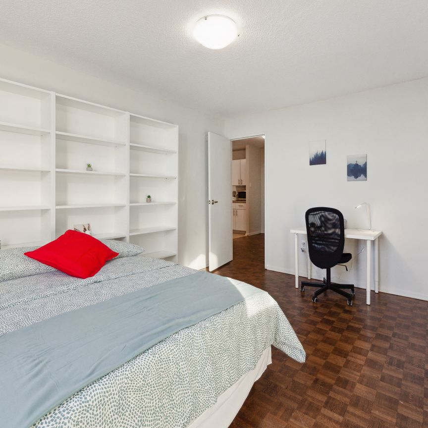 Deluxe Plus - Somerset, Halifax - Photo 1