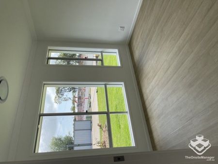 2 Brand New 3 Bed Duplex - Photo 2