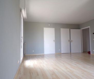 Location Appartement 1 pièce 44m² - Photo 3