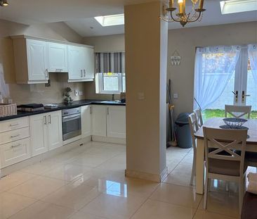 2 Woodview Park Castleknock , Castleknock, Dublin 15 - Photo 5