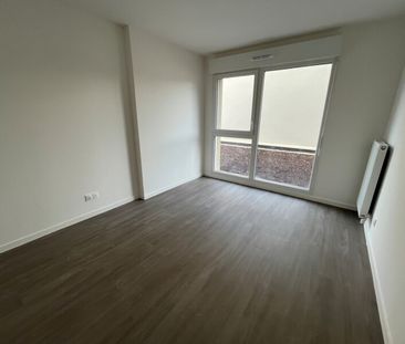 Location Appartement 3 pièces 58m² ELBEUF 76500 - Photo 3