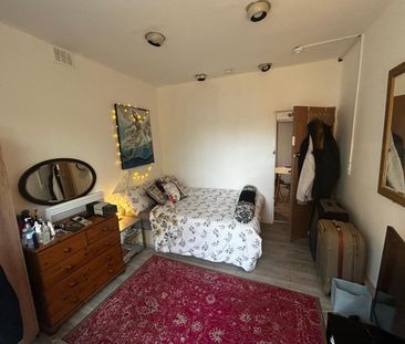 Studio Flat, Hendon Lane, N3 - Photo 4