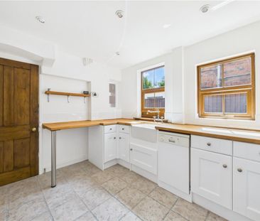 2 bedroom Terraced House to rent - Photo 6