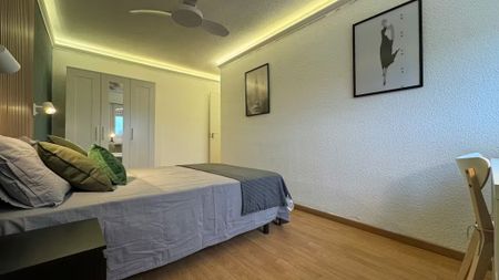 Calle de Juan García Serrano, Boadilla del Monte, Community of Madrid 28660 - Photo 5