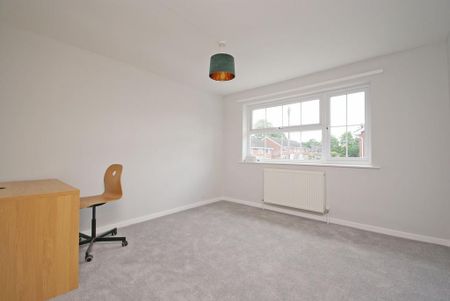 2 bedroom end of terrace house to rent - Photo 3