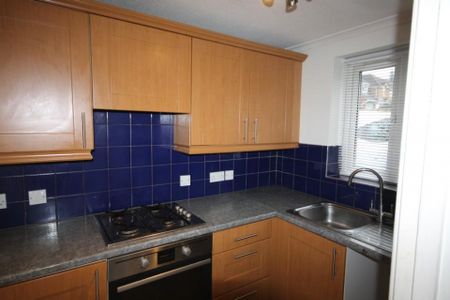Ragged Robins Close, TF2 9UF - £895 pcm - Photo 2