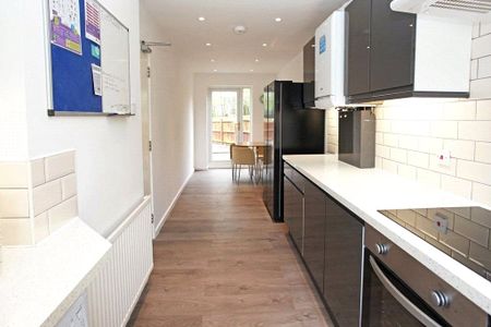 1 Bedroom House Share To Rent - Photo 5
