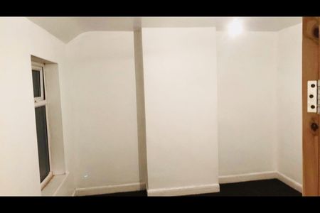 2 Bed Terraced House, Finch Road, B19 - Photo 3