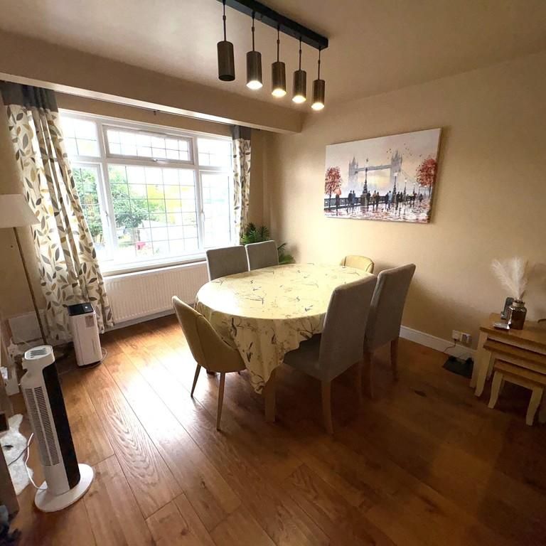 3 bedroom semi-detached house to rent - Photo 1