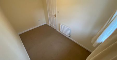 The Gardens, Middleton, Leeds, LS10 4UG - Photo 5